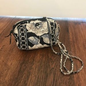 VERA BRADLEY CROSSBODY